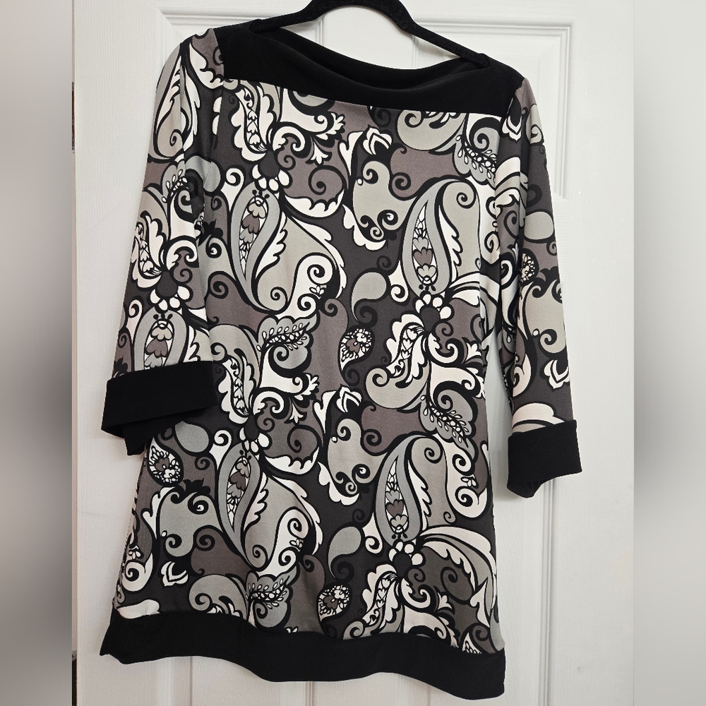 Cocomo Black and Gray Patterned Tunic